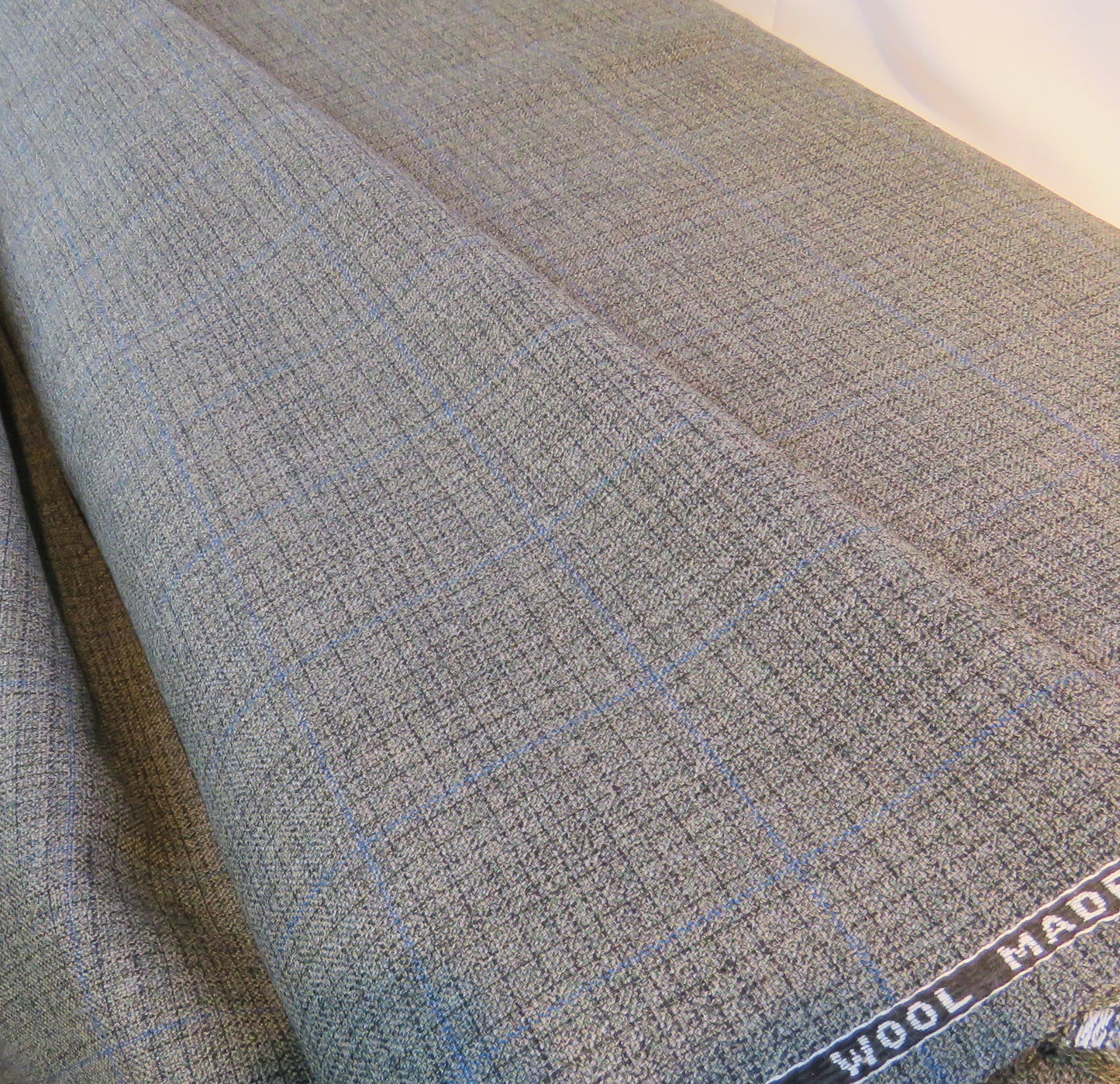 Vintage Wool "Taurus Twist" with blue checks